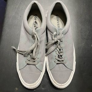 Gray Converse, Size 8 in men’s and 10 in women’s